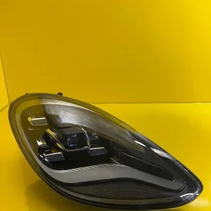 Far Dreapta Porsche Panamera II Full LED