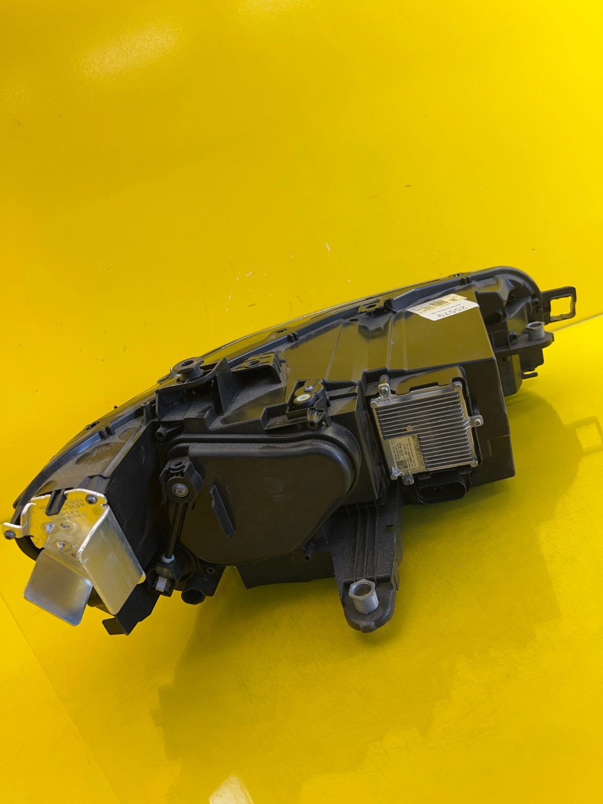 Far VW Passat B9 Full LED - Image 4
