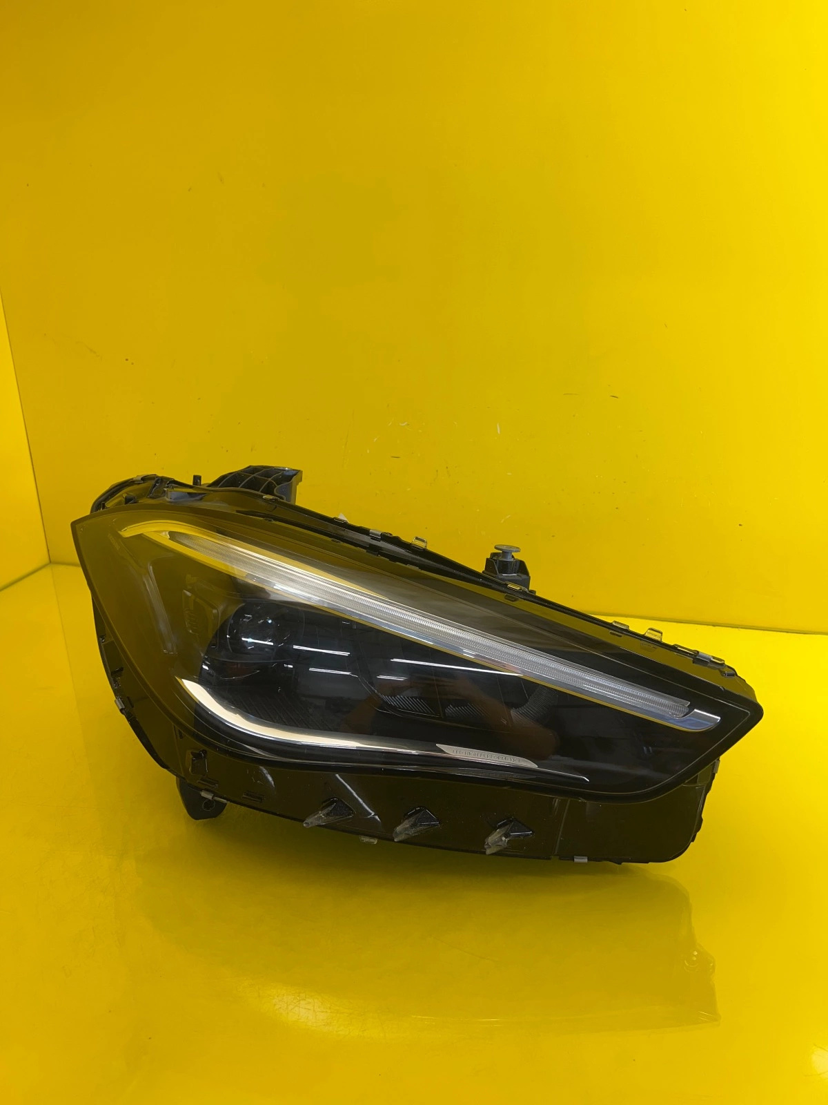 Far dreapta LED OEM 25549