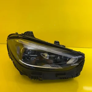 Far Dreapta Mercedes Klasa W206 Digital Light