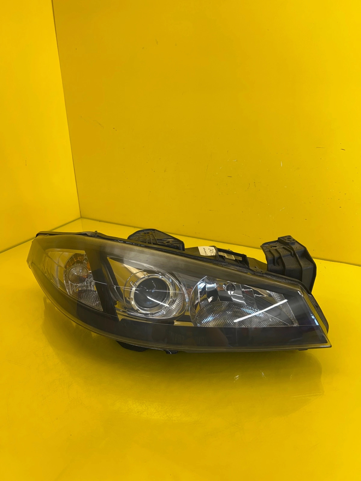 Far dreapta Xenon OEM 24515