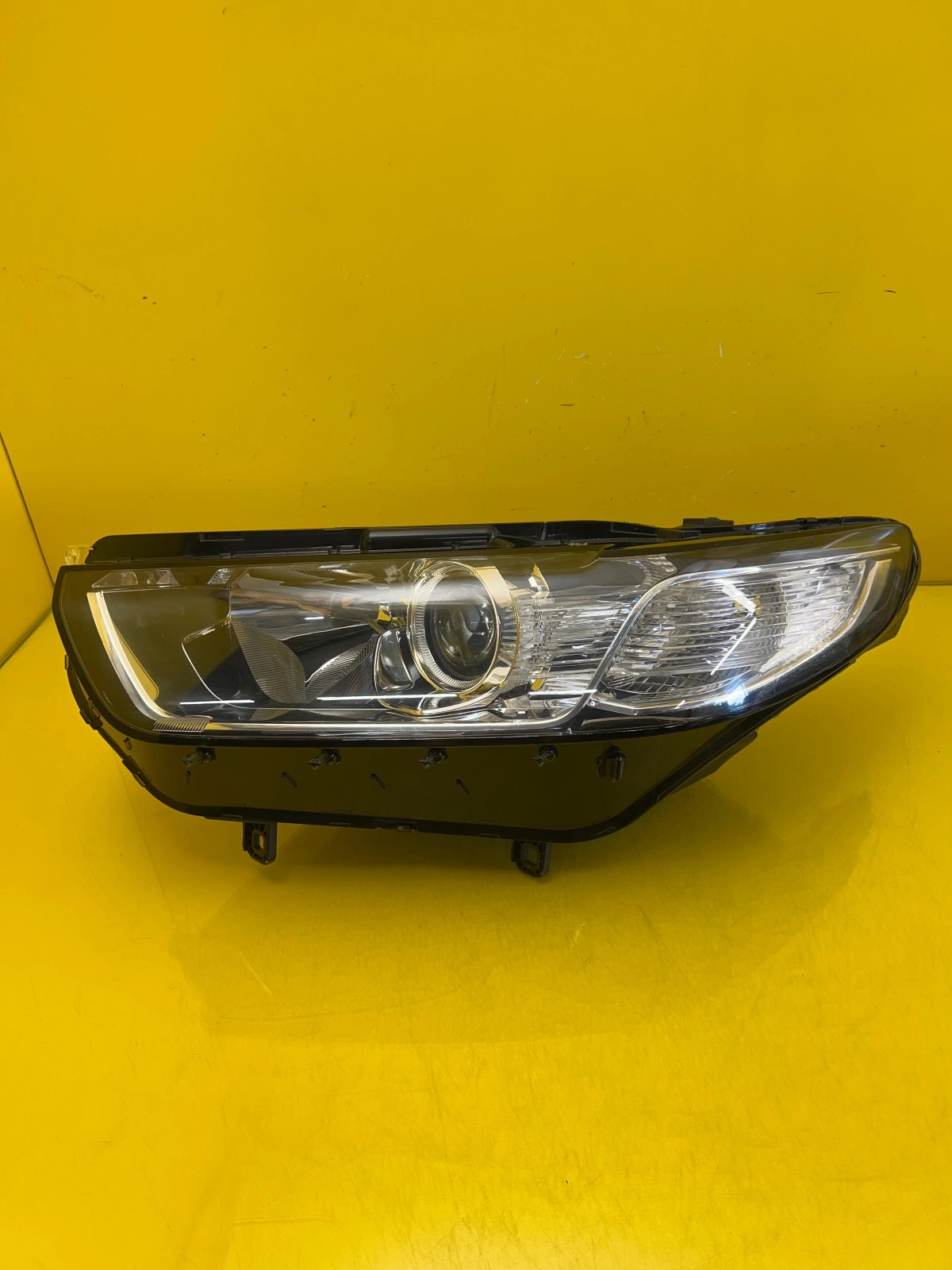 Far Stanga Ford Mondeo MK5 Lift