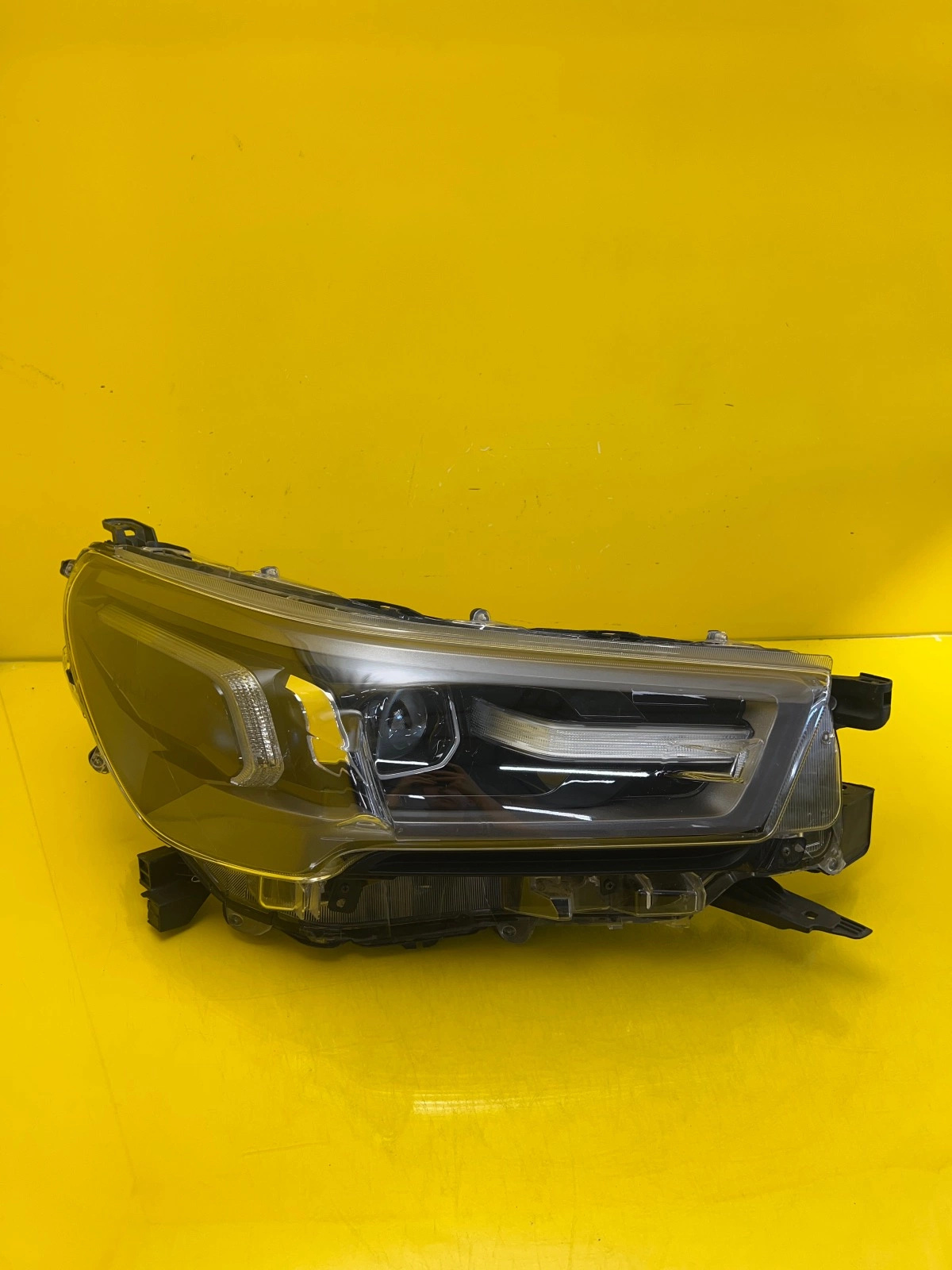 Far dreapta Full LED Facelift OEM 26066