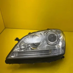 Far Mercedes Ml W164 Xenon