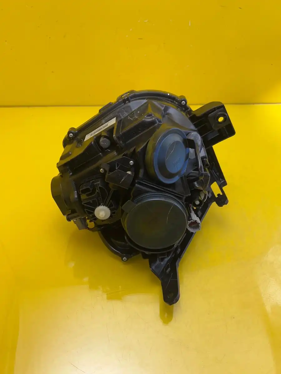 Far Dreapta Xenon Nissan Juke
