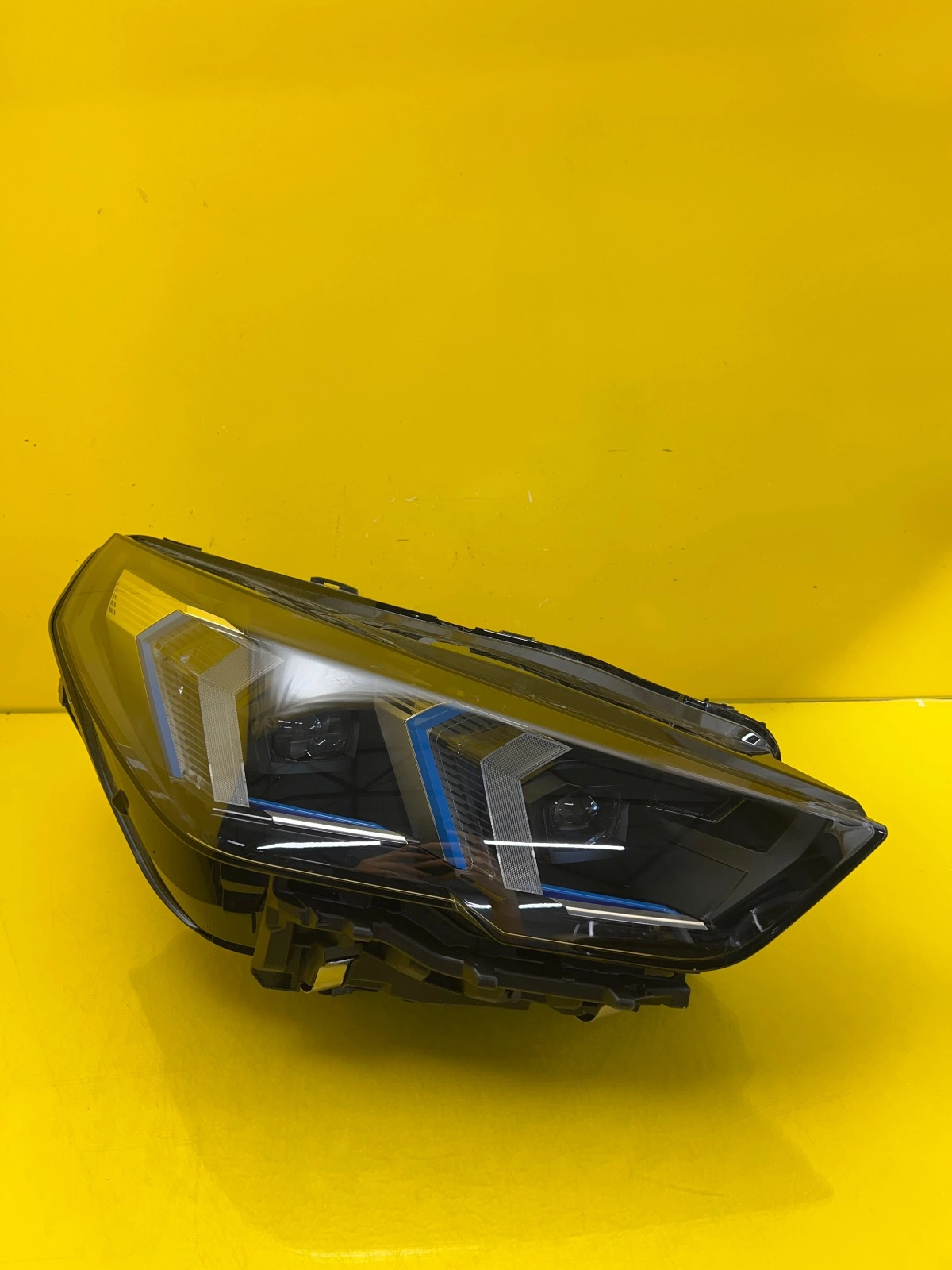 Far dreapta Full LED BMW X2 U10 OEM 5A77EC6-05