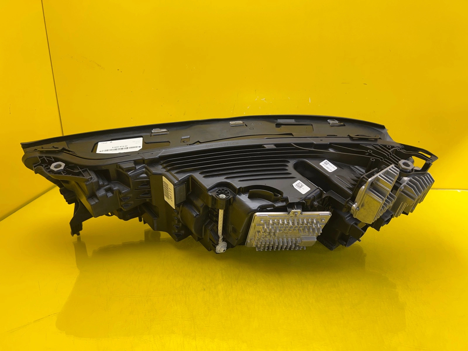 Far dreapta Full LED OEM 5A2D974-02 - Image 4