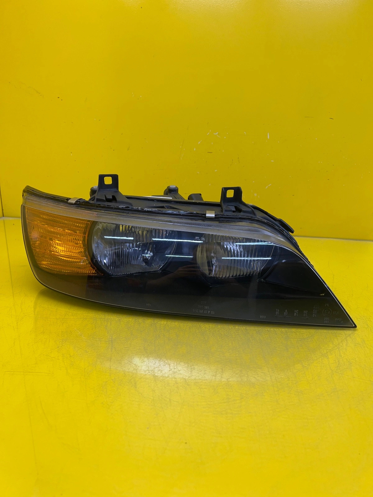 Far dreapta E36 OEM 26129