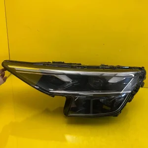 Far Audi Q8 4M8 Lift Matrix Full LED