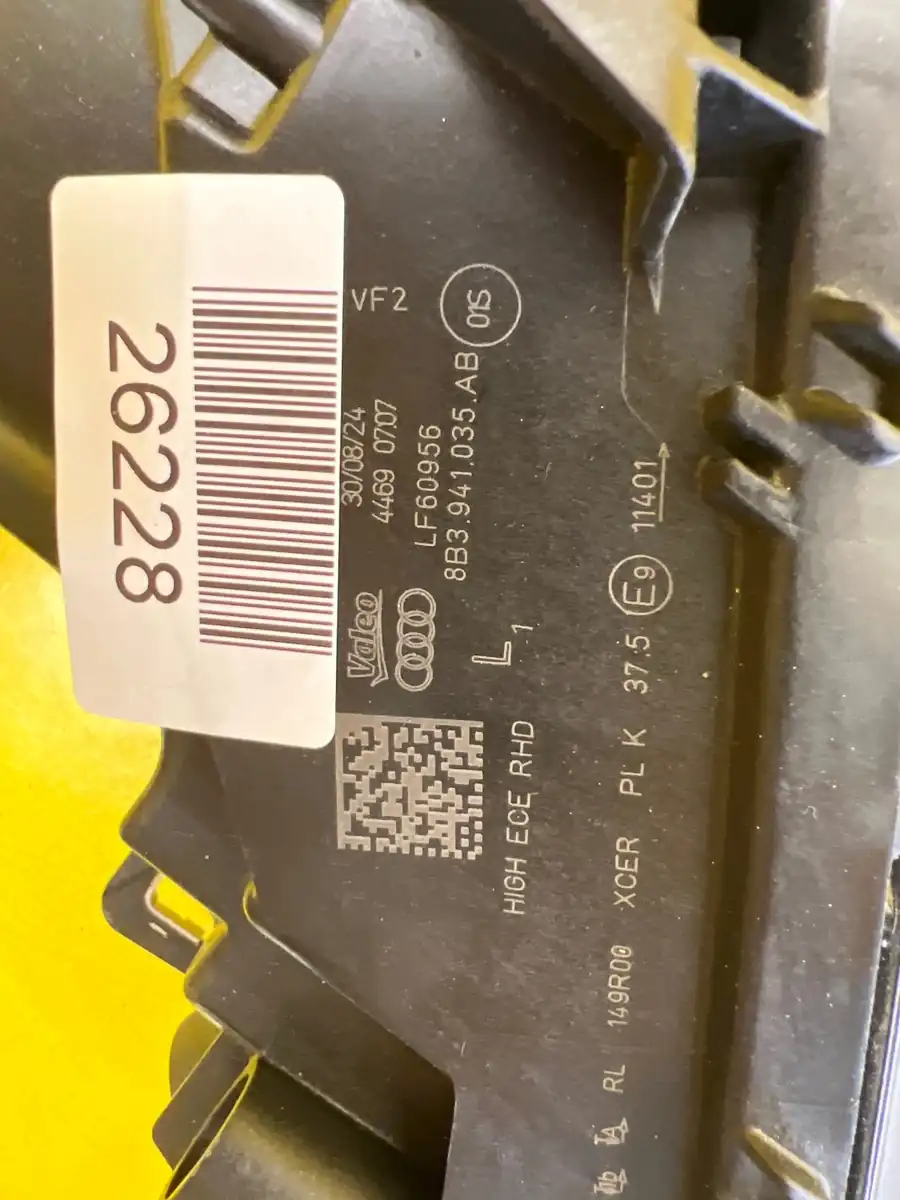 Far Audi A5 III 8b3 Full LED