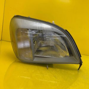 Far dreapta Xenon Coupé Facelift OEM 26239