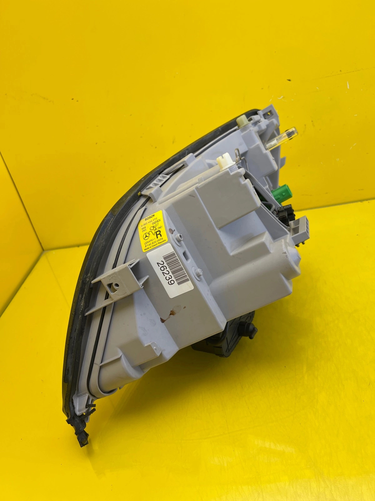 Far dreapta Xenon Coupé Facelift OEM 26239 - Image 3
