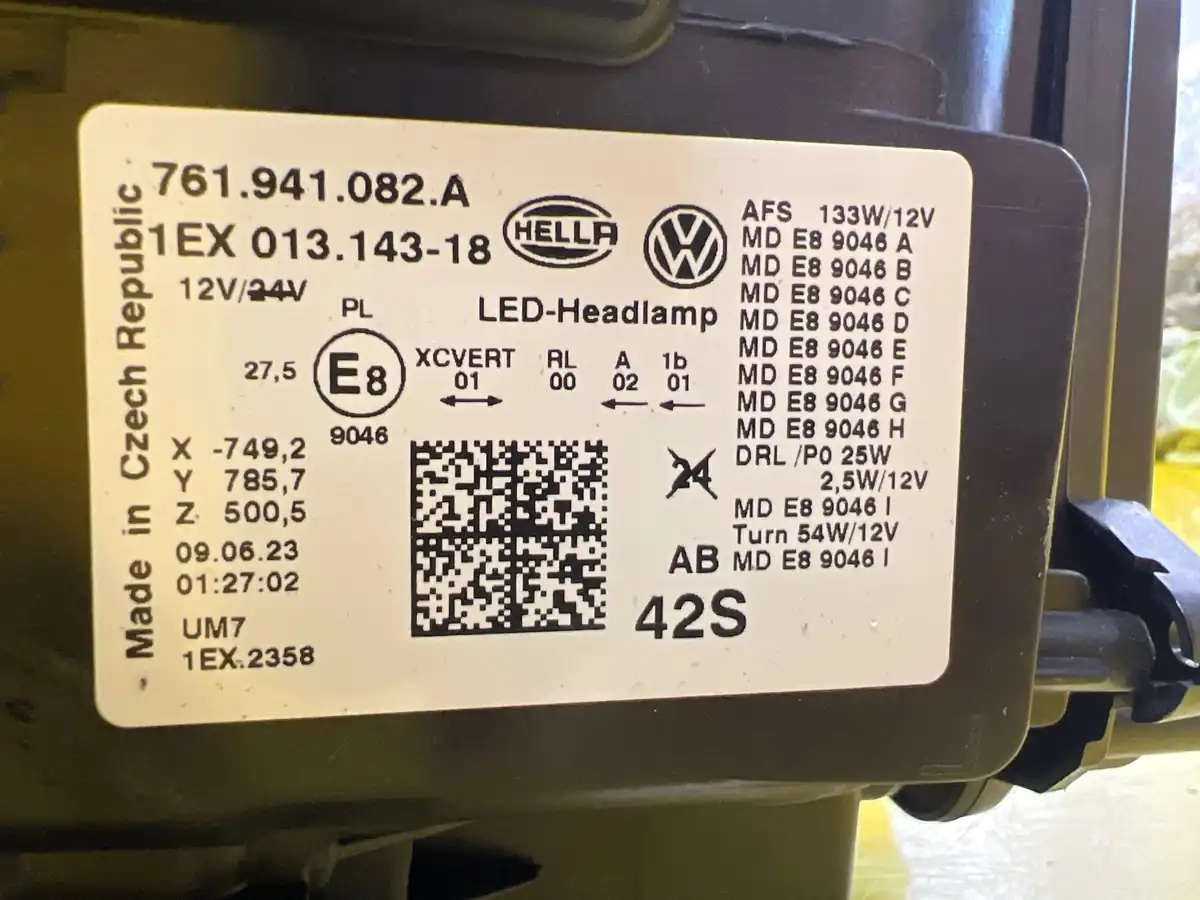 Far Dreapta VW Touareg III 3 19- Full LED