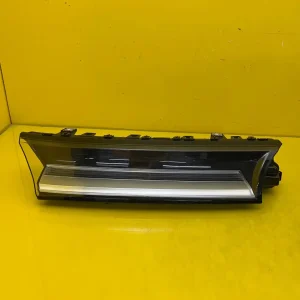 Far Dreapta Volkswagen Halogen Przod Volksvagen T7 LED