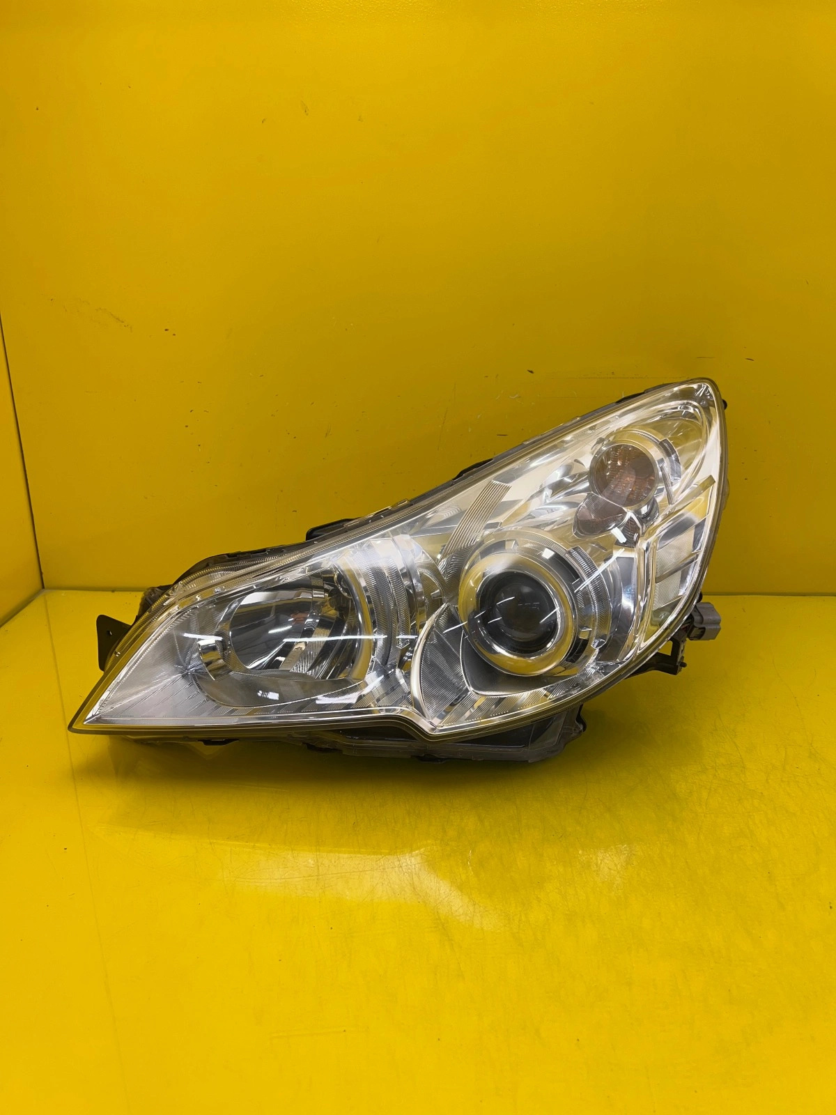 Far Subaru Legacy Outback IV Lift Xenon