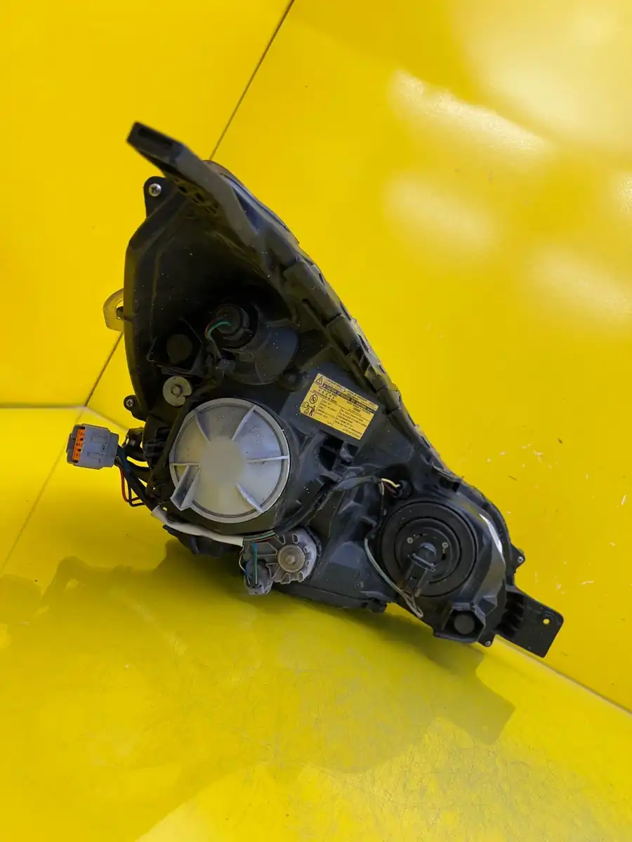 Far Subaru Legacy Outback IV Lift Xenon