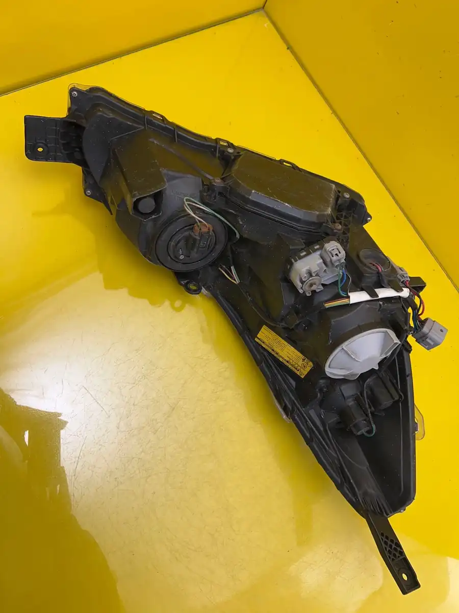 Far Subaru Legacy Outback IV Lift Xenon