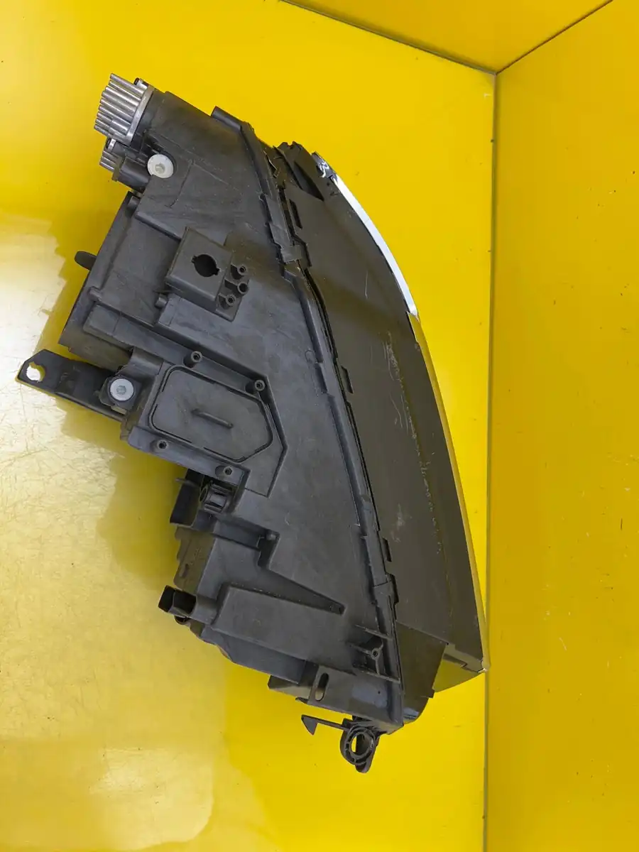 Far Volkswagen Tiguan II 2 16- Full LED
