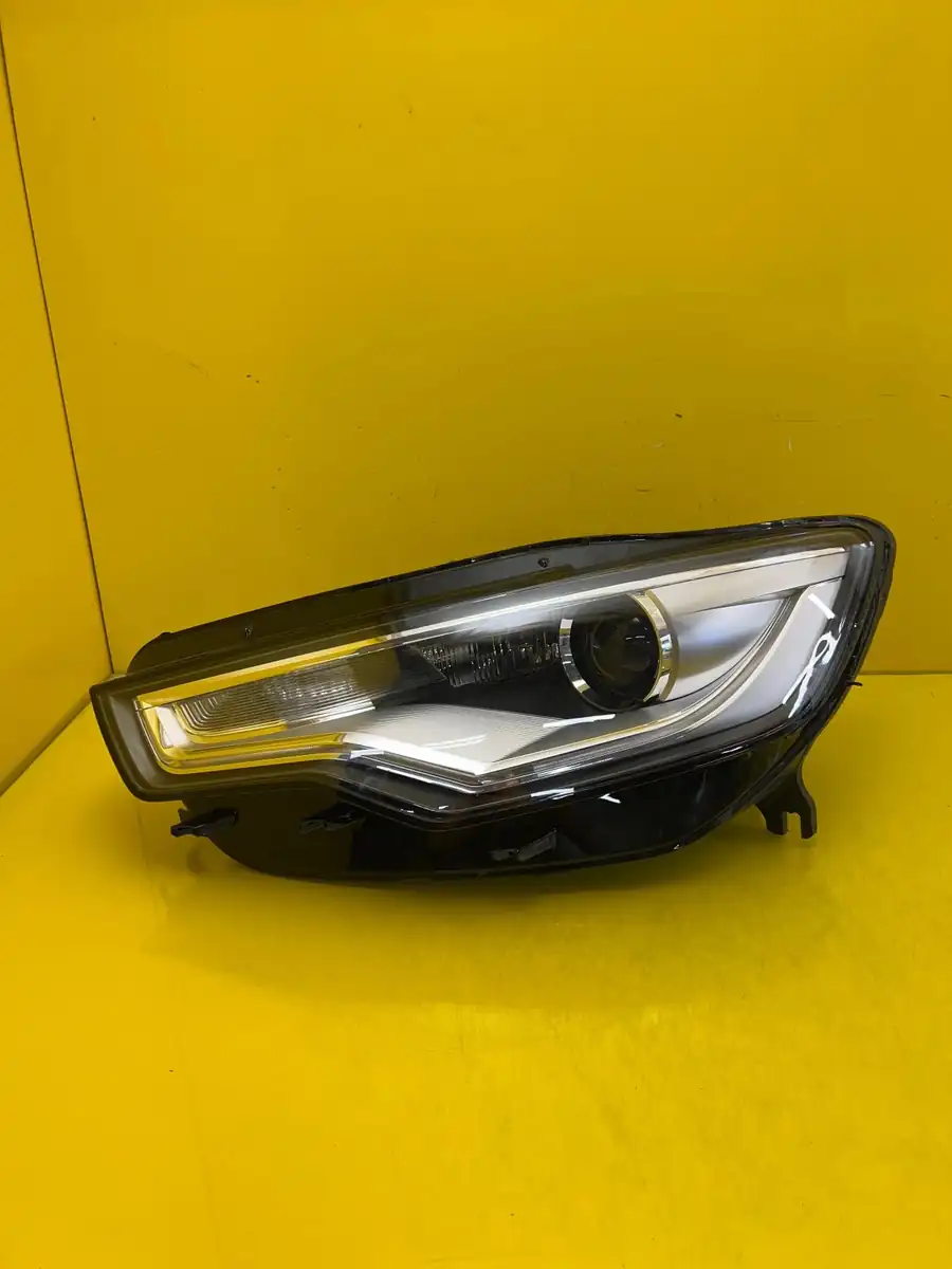 Far Audi A6 C7 Bixenon