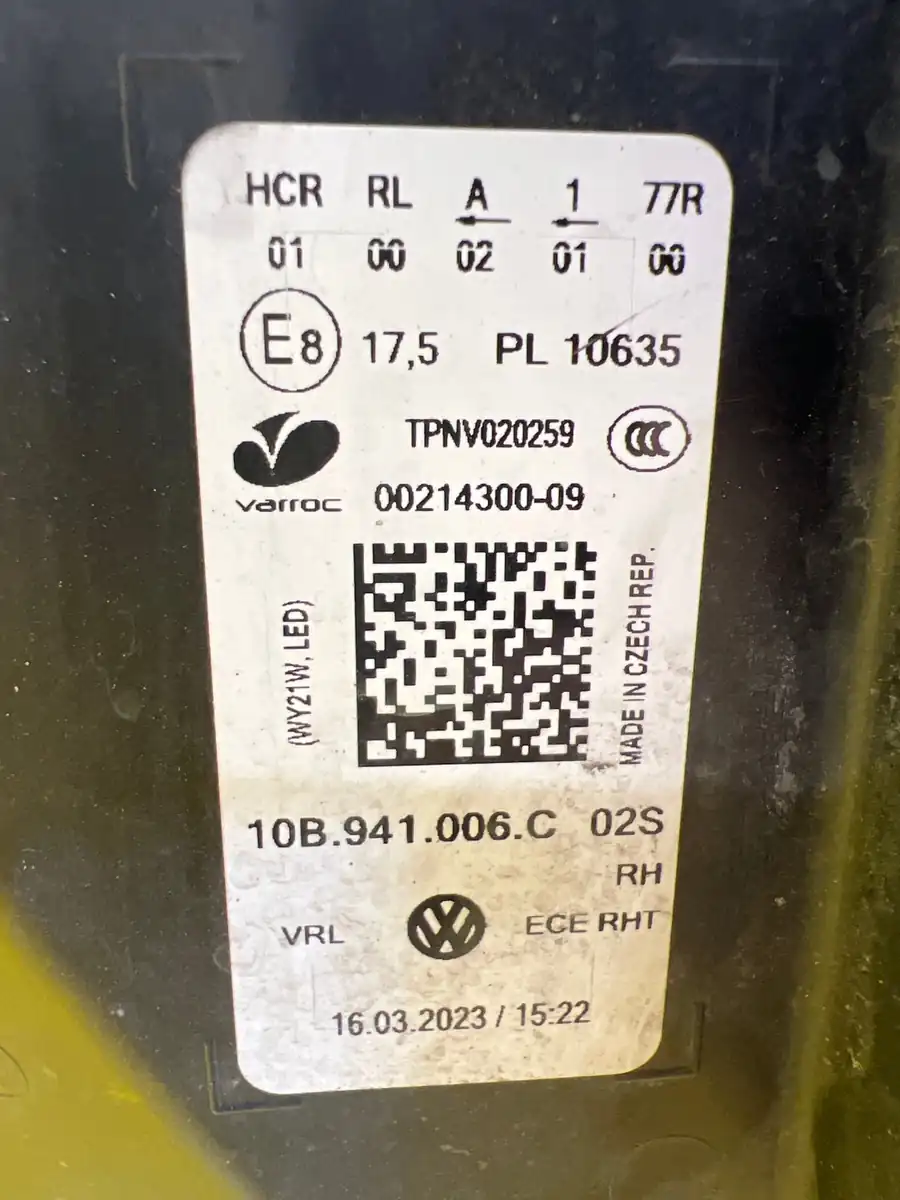 Far Dreapta Volkswagen Id Id 10B Iq Full LED