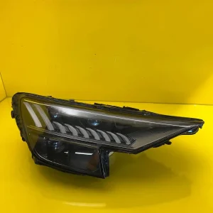 Far Dreapta Audi Q8 4M Matrix LED