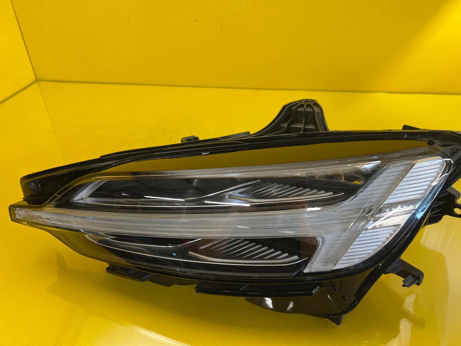 Far Stanga Volvo S60 V60 LED - Image 2