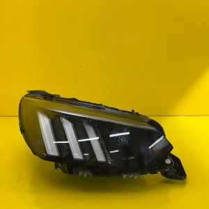 Far Dreapta Peugeot 208 II Full LED