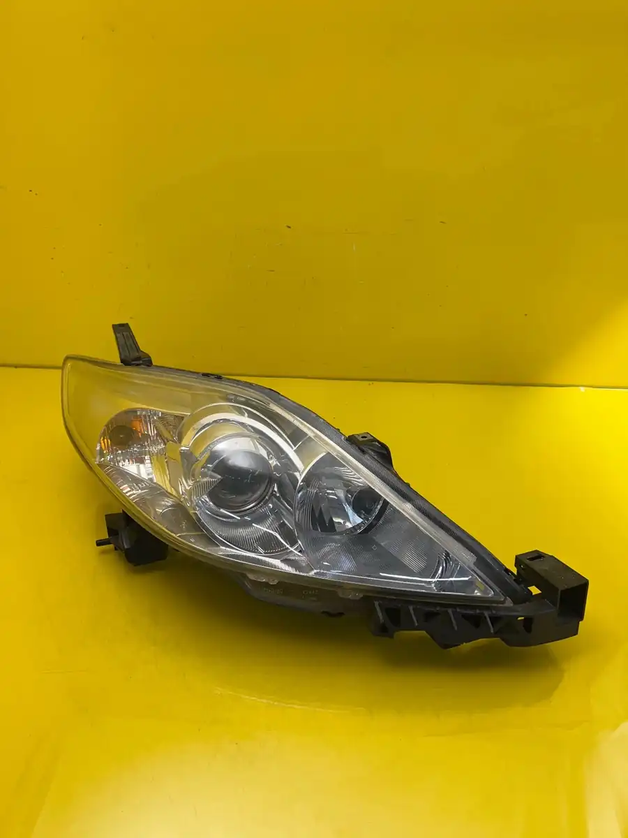 Far Dreapta Mazda Eu P5115R