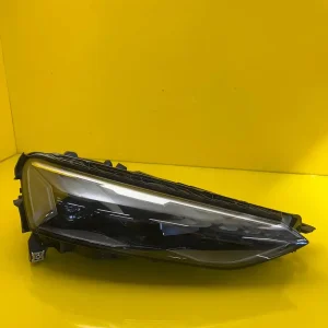 Far Dreapta Audi E-Tron Gt 4J3 Matrix Full LED