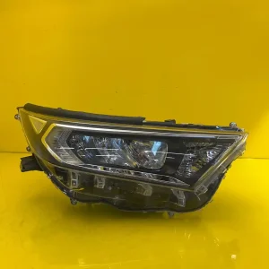 Far Dreapta Toyota Rav4 V Full LED