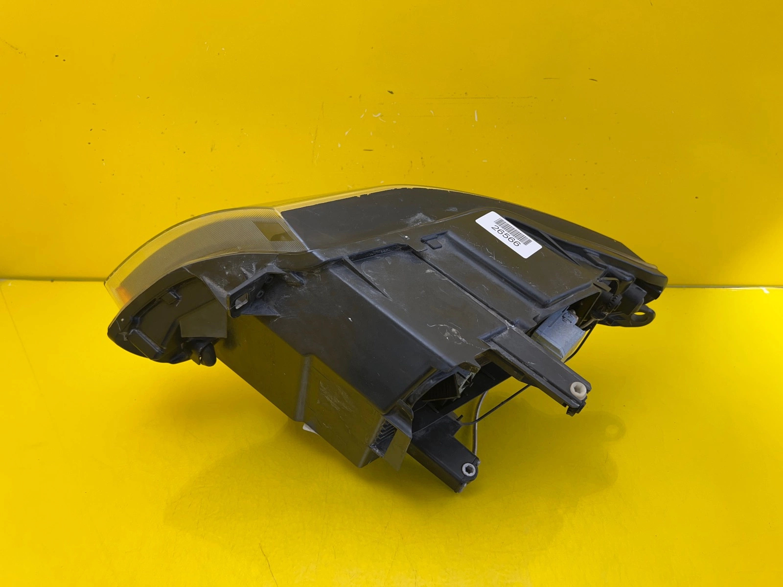 Far dreapta Bi-Xenon E85 OEM 26566 - Image 3