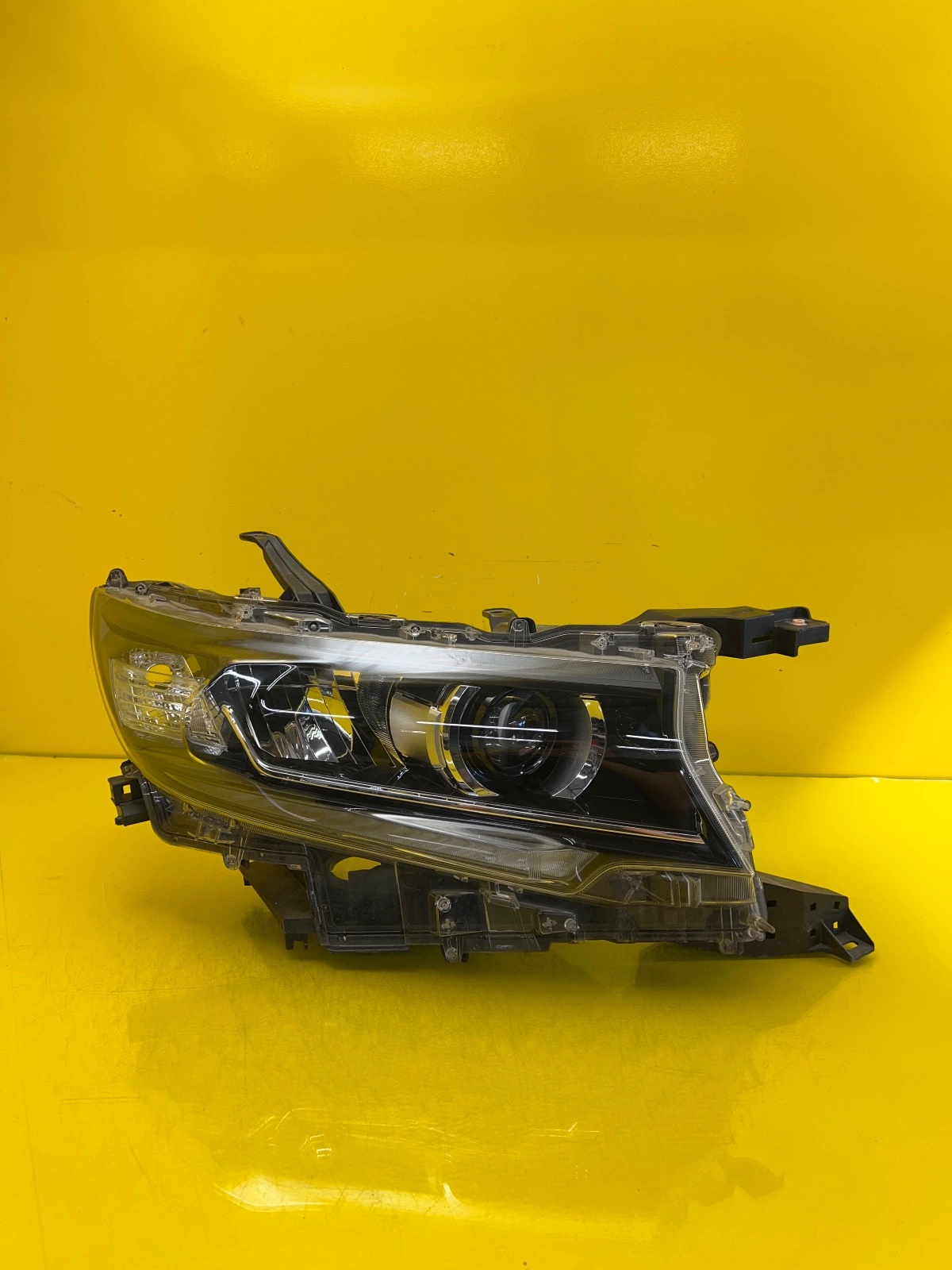 Far dreapta Full LED OEM 26583