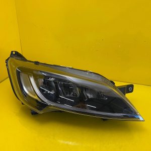 Far dreapta Full LED  Facelift OEM 26704