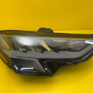 Far Dreapta Audi A3 8Y Full LED