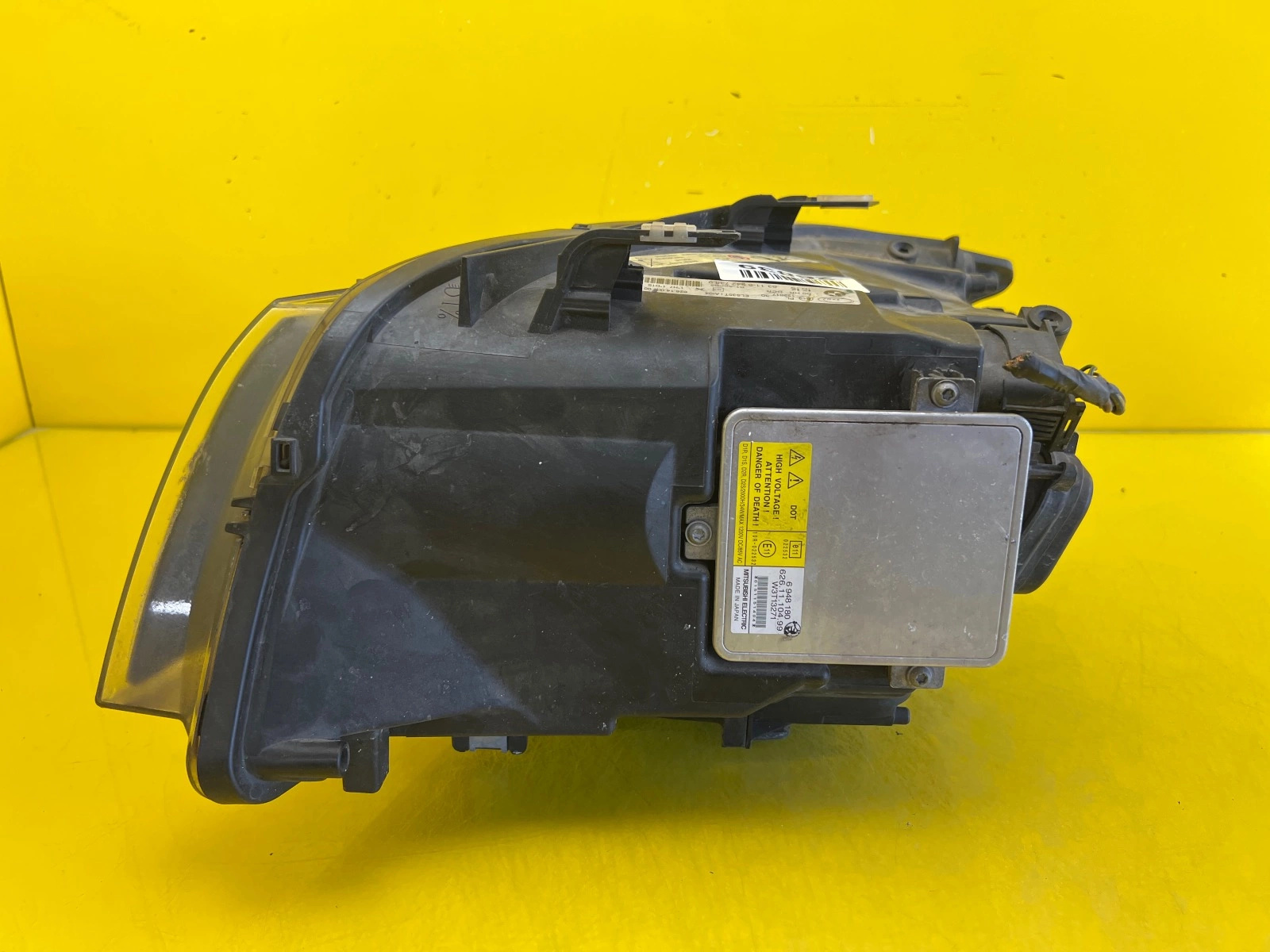 Far dreapta Bi-Xenon BMW Seria 3 E90 2004-2008 OEM 26839 - Image 5