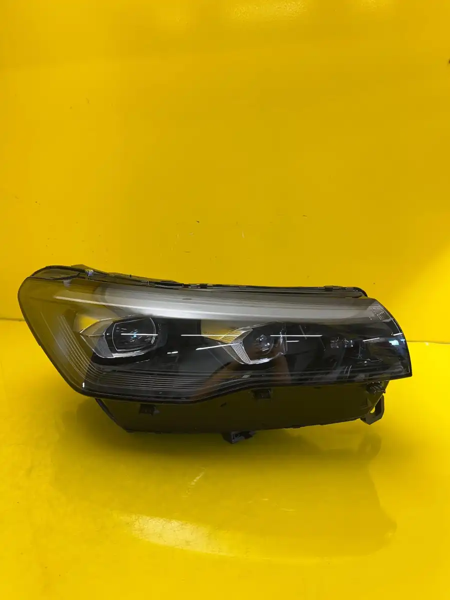 Far Dreapta VW Tiguan 3 III 571 Full LED