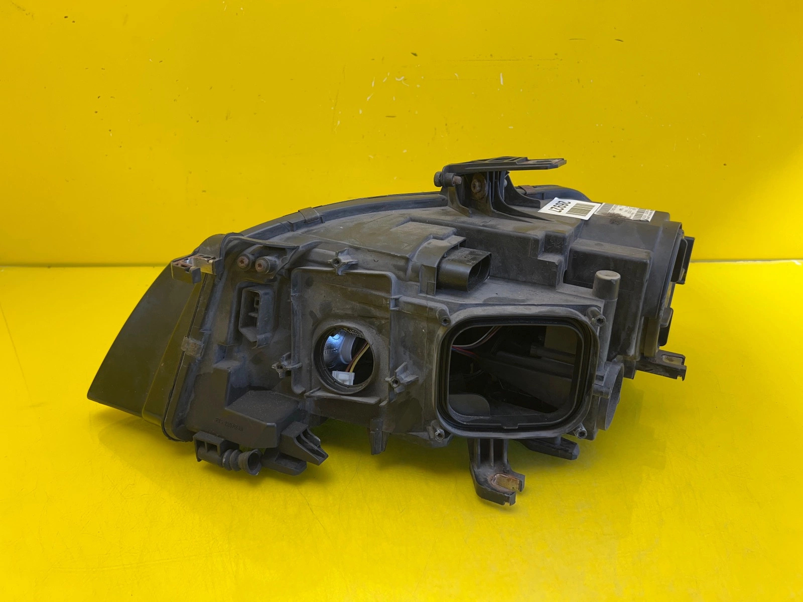Far dreapta Xenon Direcțional OEM 26927 - Image 3