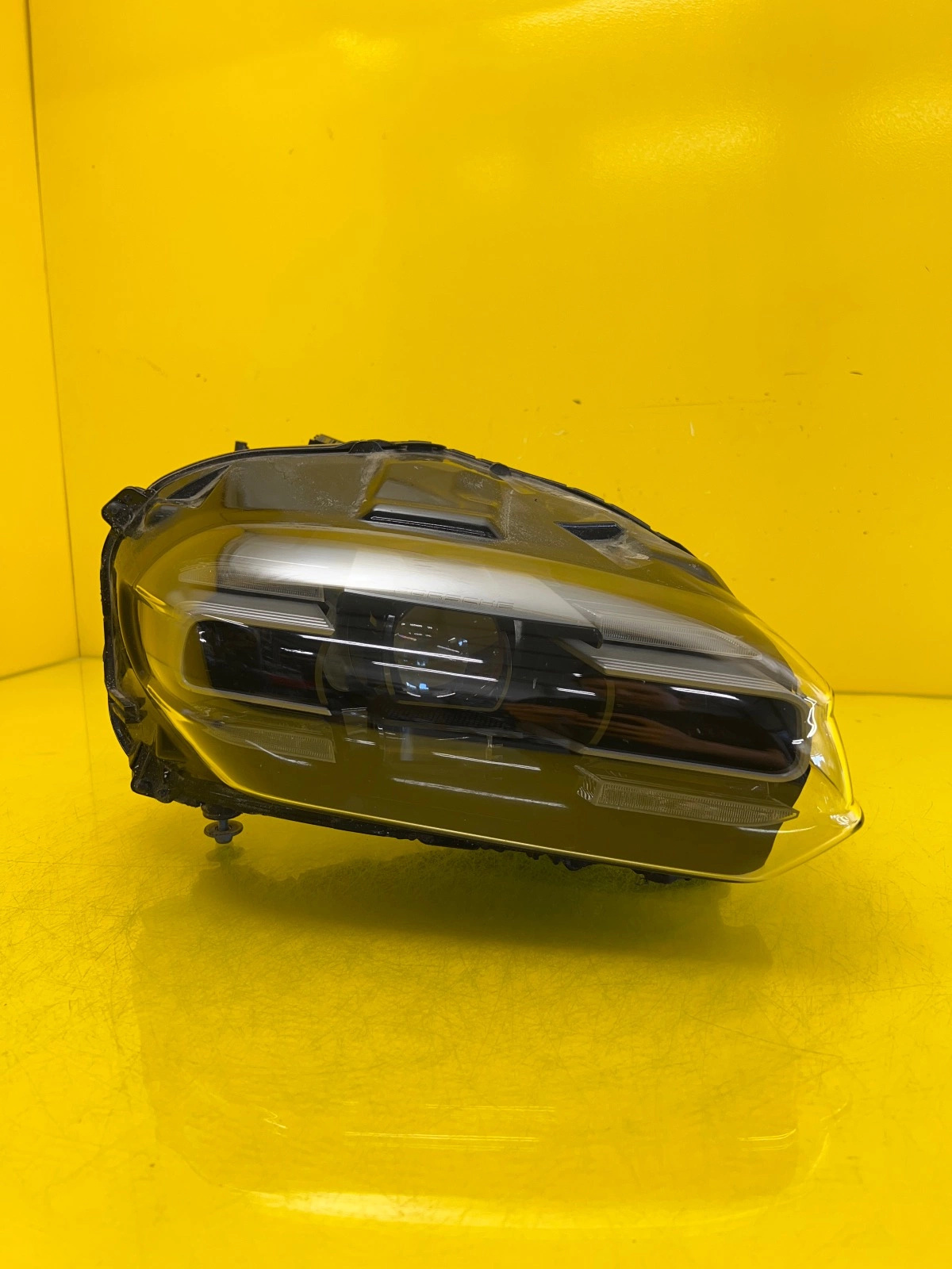 Far dreapta Full LED OEM 26933