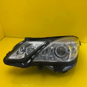 Far Mercedes E-Class W212 Bixenon