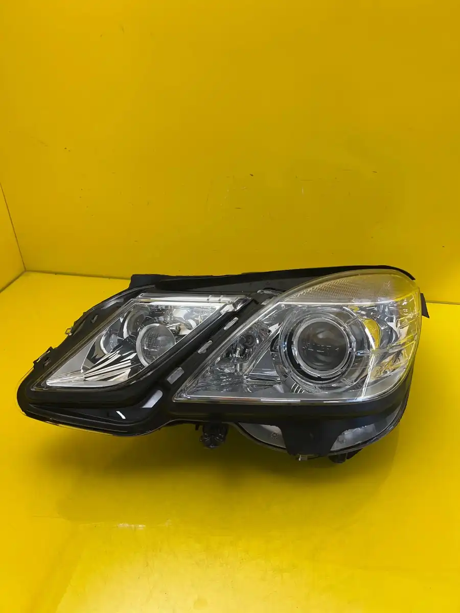 Far Mercedes E-Class W212 Bixenon