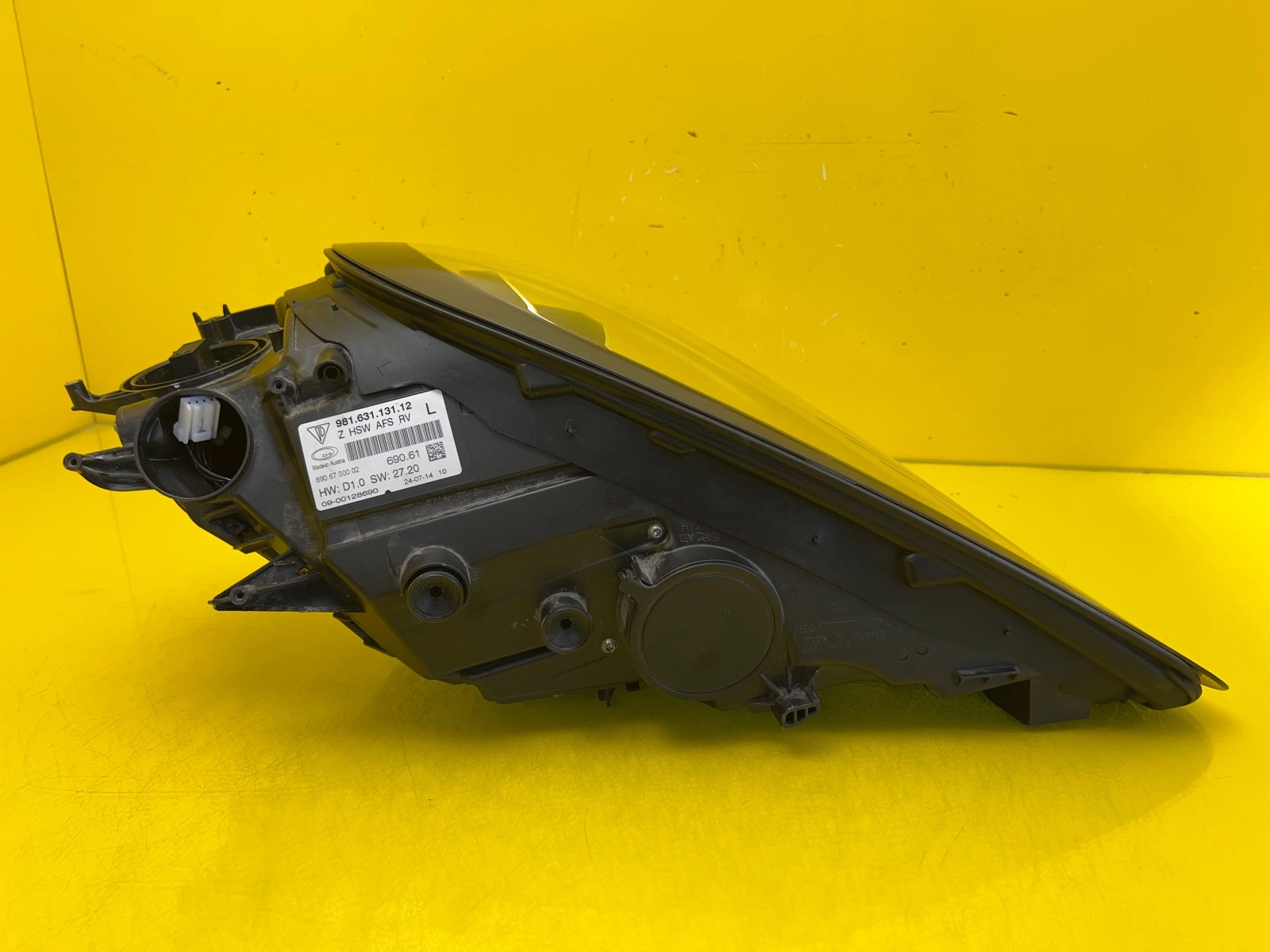 Far Porsche Boxster Cayman 981 Xenon - Image 3