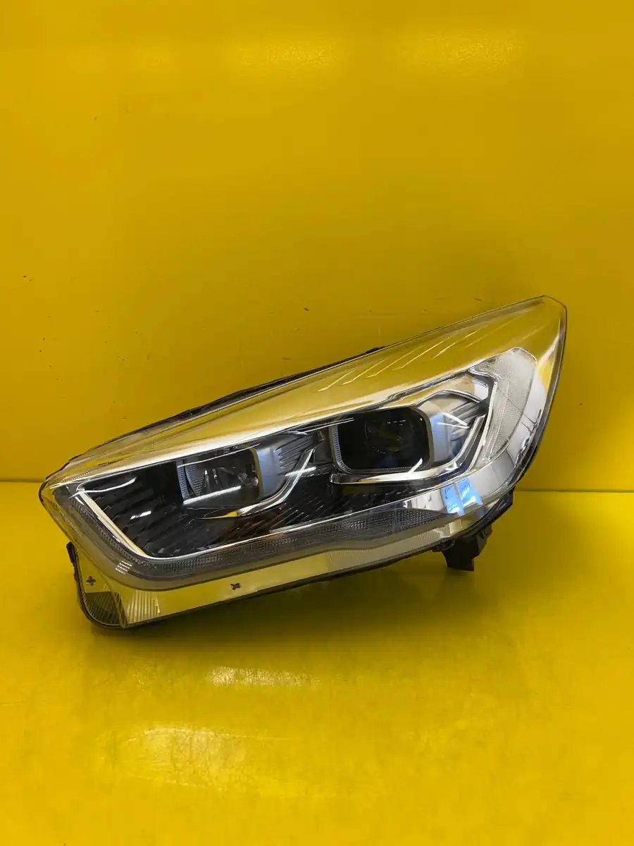 Far Ford Kuga MK2 Lift GV41–Aj LED