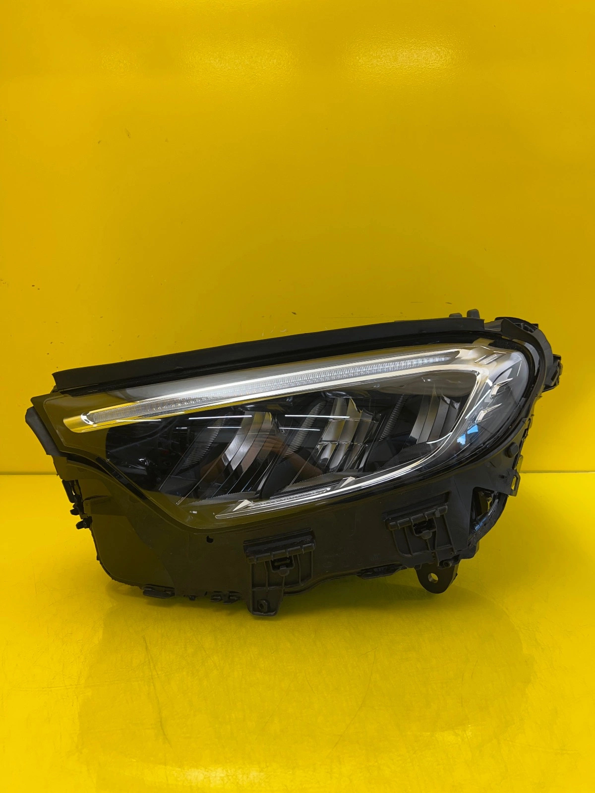 Far Mercedes GLC 254 W254 Full LED