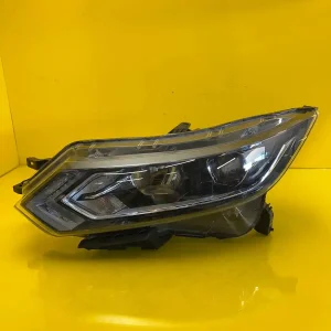 Far Stanga Nissan Qashqai Ii Lift J11 LED