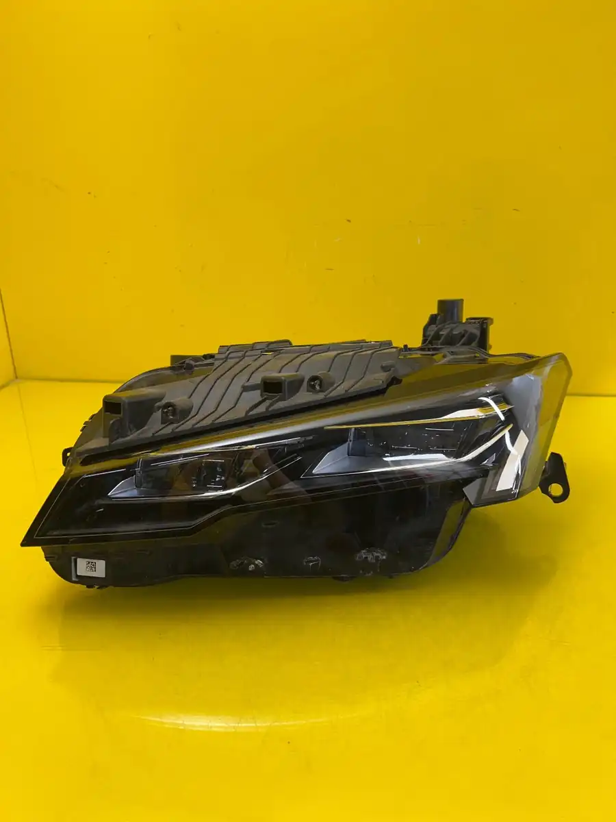 Far Peugeot 308 III T10 Full LED