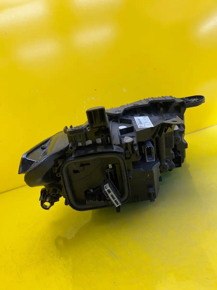 Far Peugeot 308 III T10 Full LED
