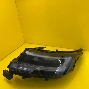 Far Stanga Land Rover Range Rover L460 M8E2 Full LED