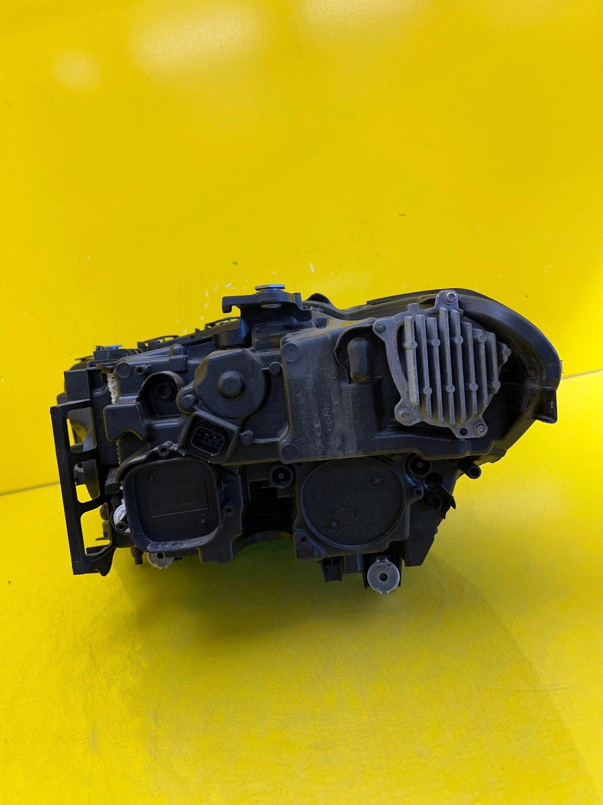 Far dreapta LED BMW Seria 5 G30 OEM 5A388C8-03 - Image 5