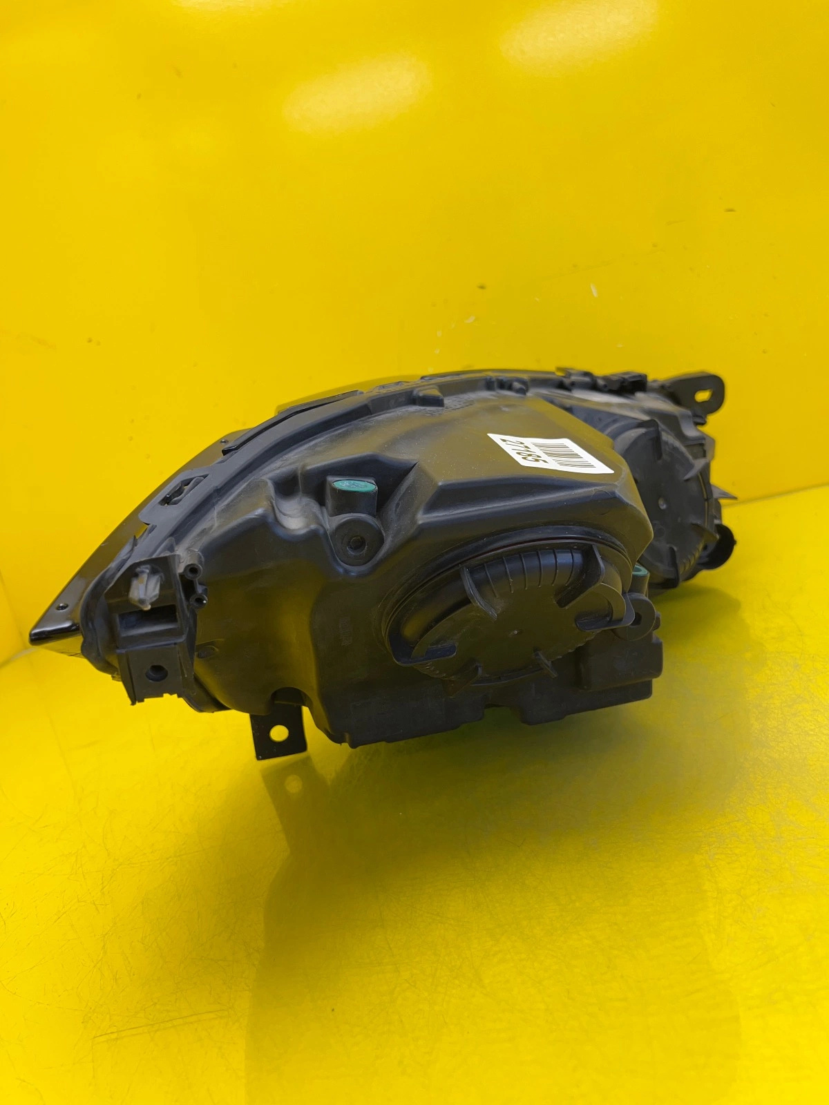 Far Xenon Jaguar XE - Image 5