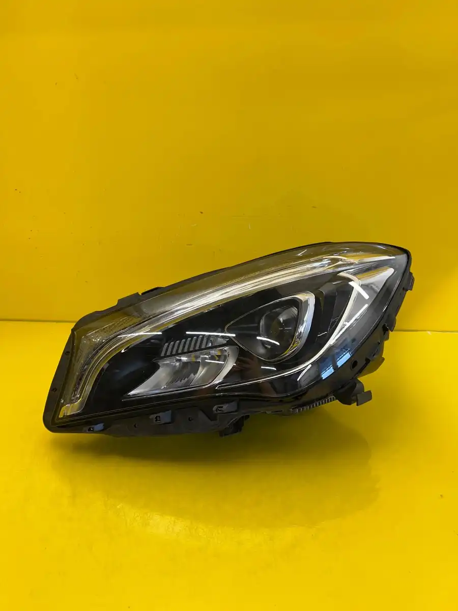 Far Mercedes CLA W117 Lift Full LED